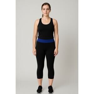 Adidas Women's Climalite Black Capri Pants - Size Medium Excellent Condition